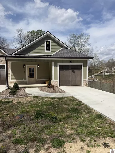 1140 Eagle Rest Dr, Grand Rivers, KY 42045
