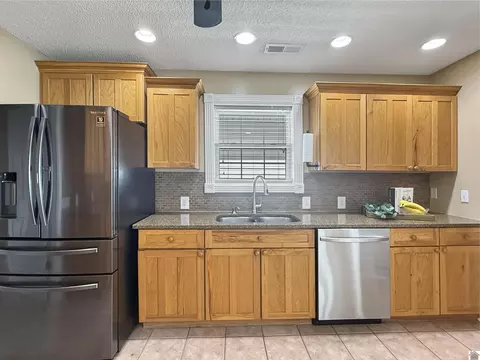 Kitchen - 150 Wrather Rd, Murray, KY 42071 photo 4 of 5