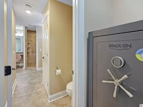 Entry Way - 150 Wrather Rd, Murray, KY 42071 photo 2 of 4