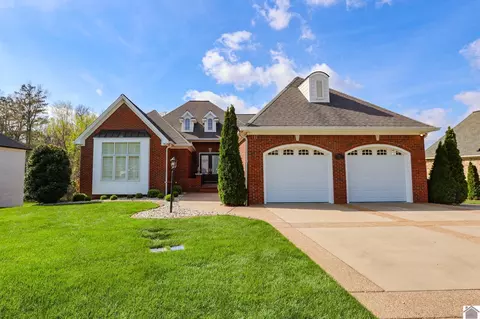 225 Forest Ridge Cv, Paducah, KY 42003