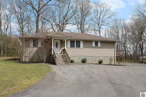 76 Gatewood Dr, Murray, KY 42071