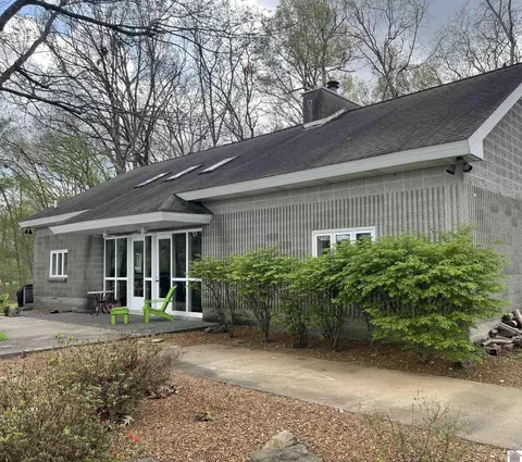 4897 Beal Rd, Benton, KY 42025