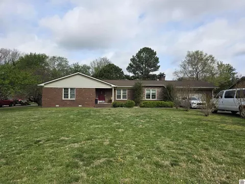 2212 Quail Crk, Murray, KY 42071
