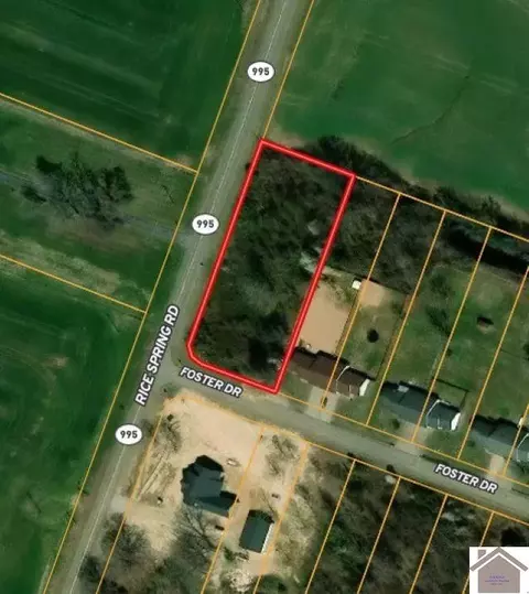 101 Foster Dr, Kevil, KY 42053