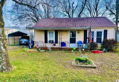 312 Drivers Ln, Mayfield, KY 42066