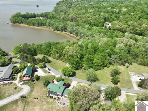 371 Skyline Dr, Cadiz, KY 42211