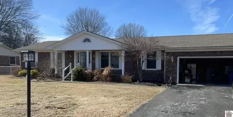 155 Susan Ln, Paducah, KY 42003