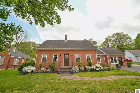 718 Backusburg Rd, Mayfield, KY 42066