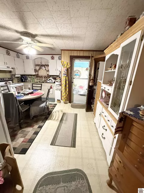 Kitchen - 310 S 13th St, Murray, KY 42071 photo 3 of 3