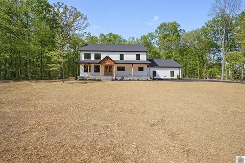 690 Jones Sparkman, Murray, KY 42071