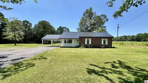 2025 Oak Level Rd, Benton, KY 42025