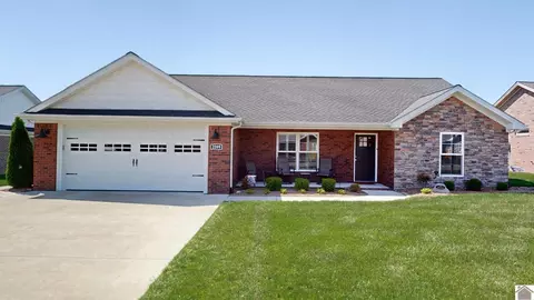 2209 Deerfield Run, Murray, KY 42071