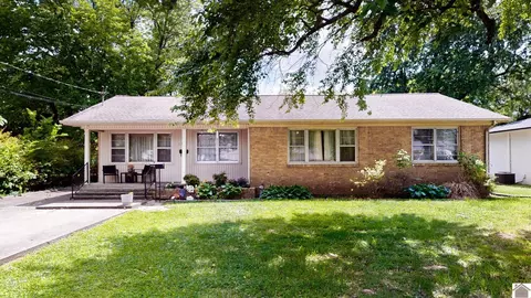 1709 Farmer Ave, Murray, KY 42071