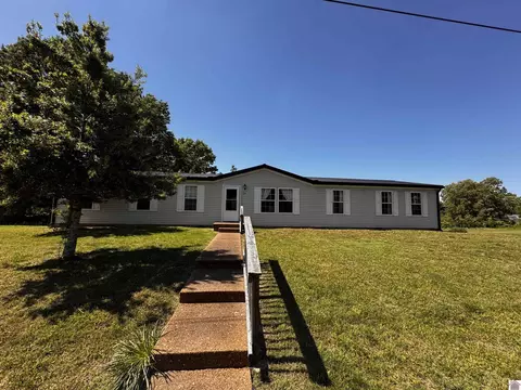 70 Cherokee Ct, Cadiz, KY 42211