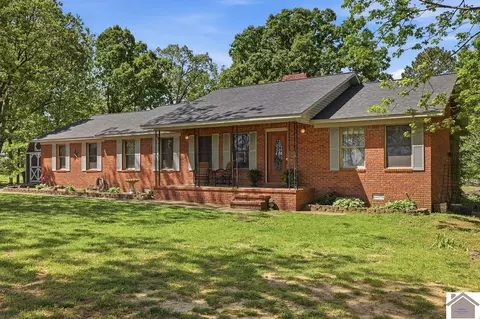 643 Beach Rd, Kirksey, KY 42054