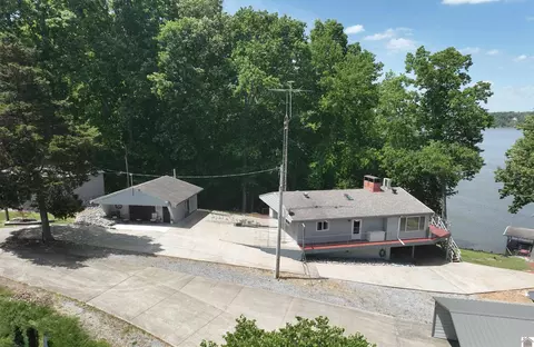 178 Cedar Point Rd, Cadiz, KY 42211