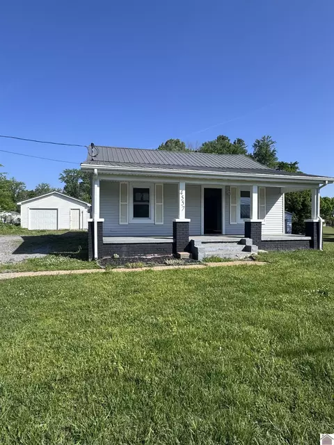 4557 Hendron Rd, Paducah, KY 42003