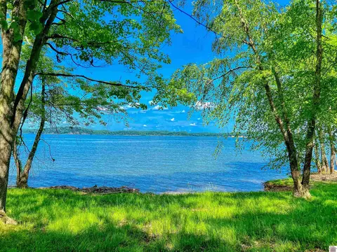 284 Lakeshore Dr # A, New Concord, KY 42076