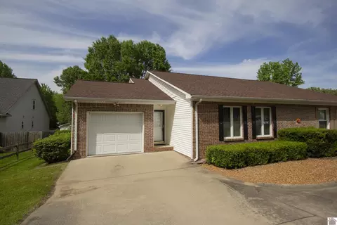5073 Hill Ter, Paducah, KY 42001