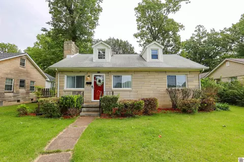 412 Joe Clifton Dr, Paducah, KY 42001