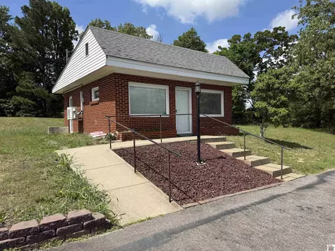 1036 Canton Rd, Cadiz, KY 42211