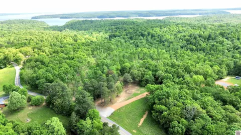 2800 Rowlett Trl, Murray, KY 42071