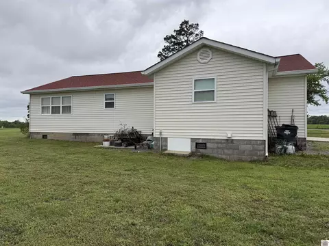 Exterior - 454 Snow Rd, Murray, KY 42071 photo 6 of 7