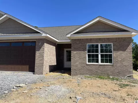 160 Hidden Valley Dr, Paducah, KY 42003