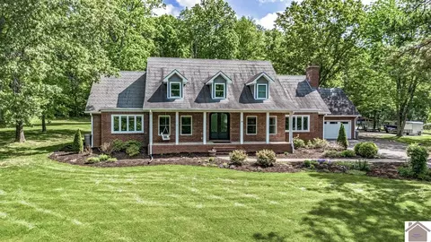 19 Greenwood Pl, Paducah, KY 42003