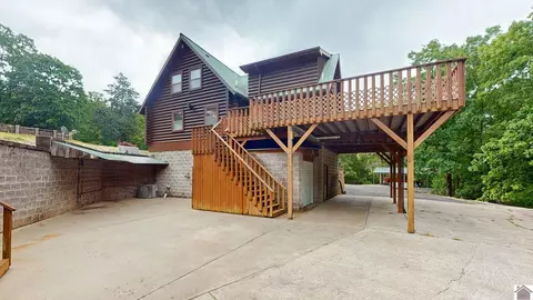 Exterior - 88 Lynnhurst Dr, Murray, KY 42071 photo 2 of 3