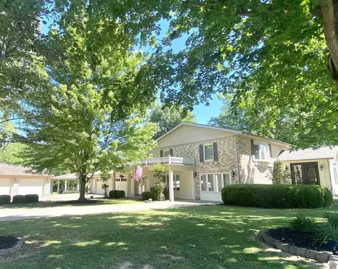 245 Herzog Ln, Paducah, KY 42003