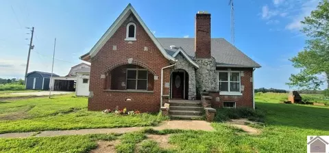 3690 State Route 94 E, Sedalia, KY 42079