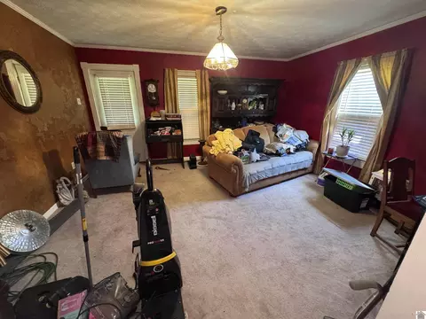 Living - 2145 Dixie Ave, Paducah, KY 42003 photo 1 of 1