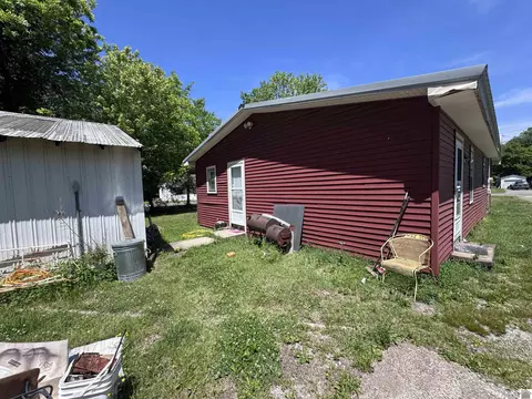 Exterior - 2145 Dixie Ave, Paducah, KY 42003 photo 4 of 5