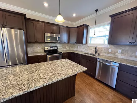 2245 Mitchell Dr, Murray, KY 42071 photo 4