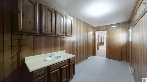 Entry Way - 760 State Route 83, Mayfield, KY 42066 photo 3 of 3