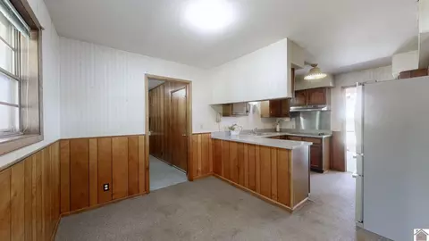 Entry Way - 760 State Route 83, Mayfield, KY 42066 photo 2 of 3