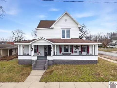 621 Girard, Metropolis, IL 62960