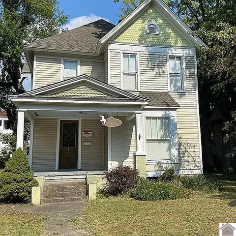 322 N 8th St, Paducah, KY 42001