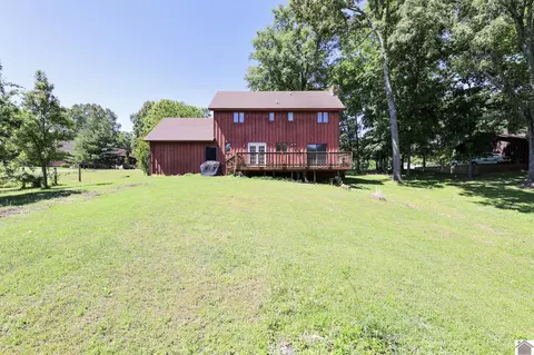 Exterior - 329 Carson Way, Paducah, KY 42003 photo 5 of 9