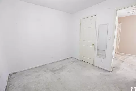 Bedroom - 329 Carson Way, Paducah, KY 42003 photo 4 of 8