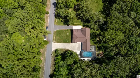 View/Area - 1091 Deepwood Dr, Murray, KY 42071 photo 3 of 5