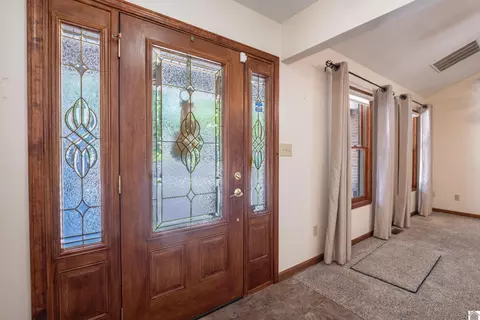 Entry Way - 1091 Deepwood Dr, Murray, KY 42071 photo 1 of 3
