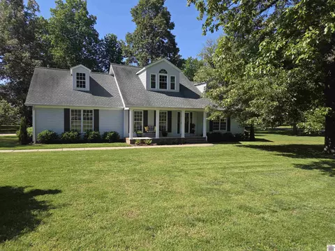 101 Britton Dr, Kevil, KY 42053