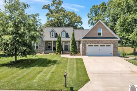 1402 Misty Creek Dr, Murray, KY 42071