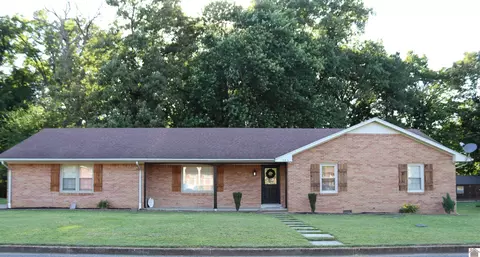 1006 Dogwood Ln, Fulton, KY 42041