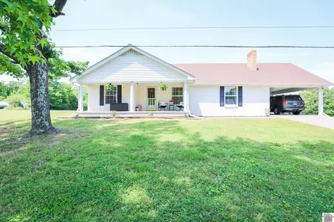 1763 Dogtown Rd, Benton, KY 42025