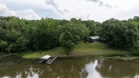 7024 Pottertown Rd, Murray, KY 42071