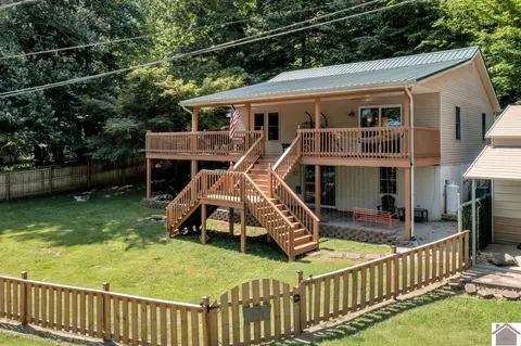 1865 R Whittaker Rd, Lewisburg, KY 42256