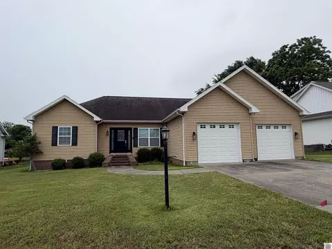 1010 Red Pine Cir, West Paducah, KY 42086